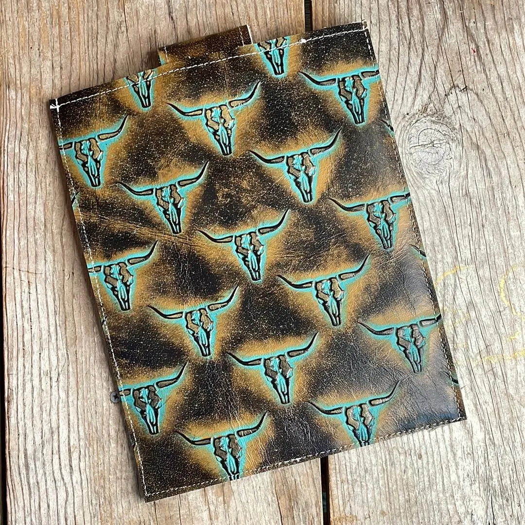 13'' Tablet Sleeve - Longhorn w/ Patina Skulls