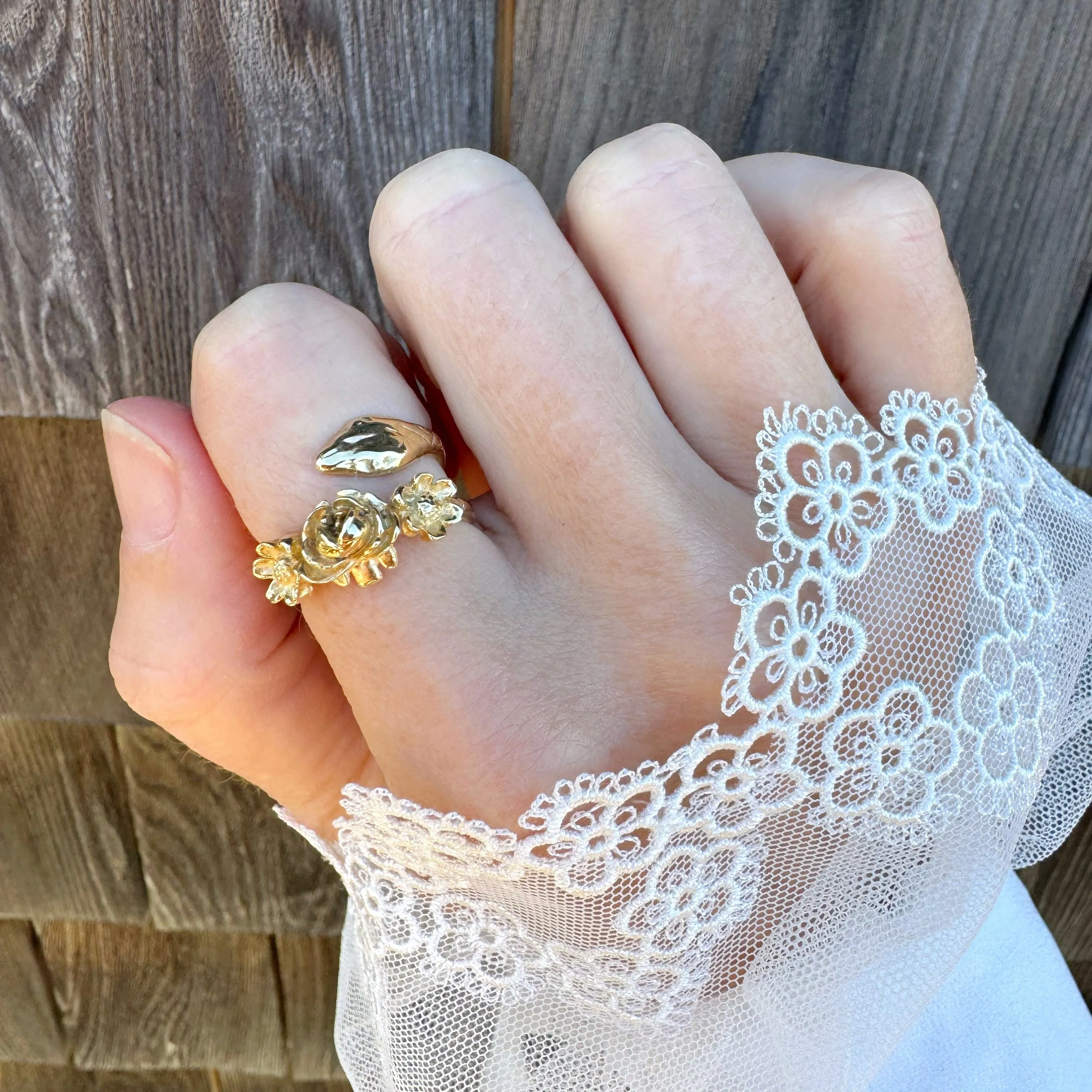 14k Gold Floral Snake Ring