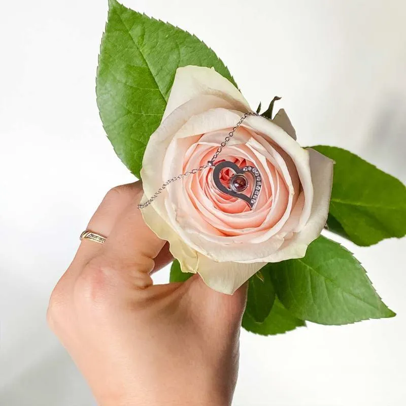 16 Roses Jewelry Box – Romantic Pendant Necklace Gift