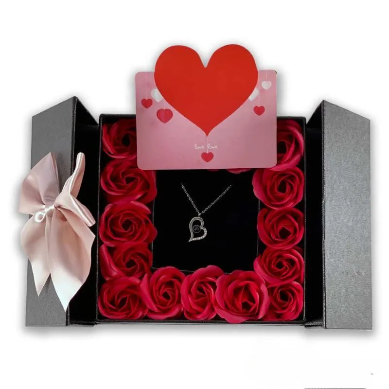 16 Roses Jewelry Box – Romantic Pendant Necklace Gift