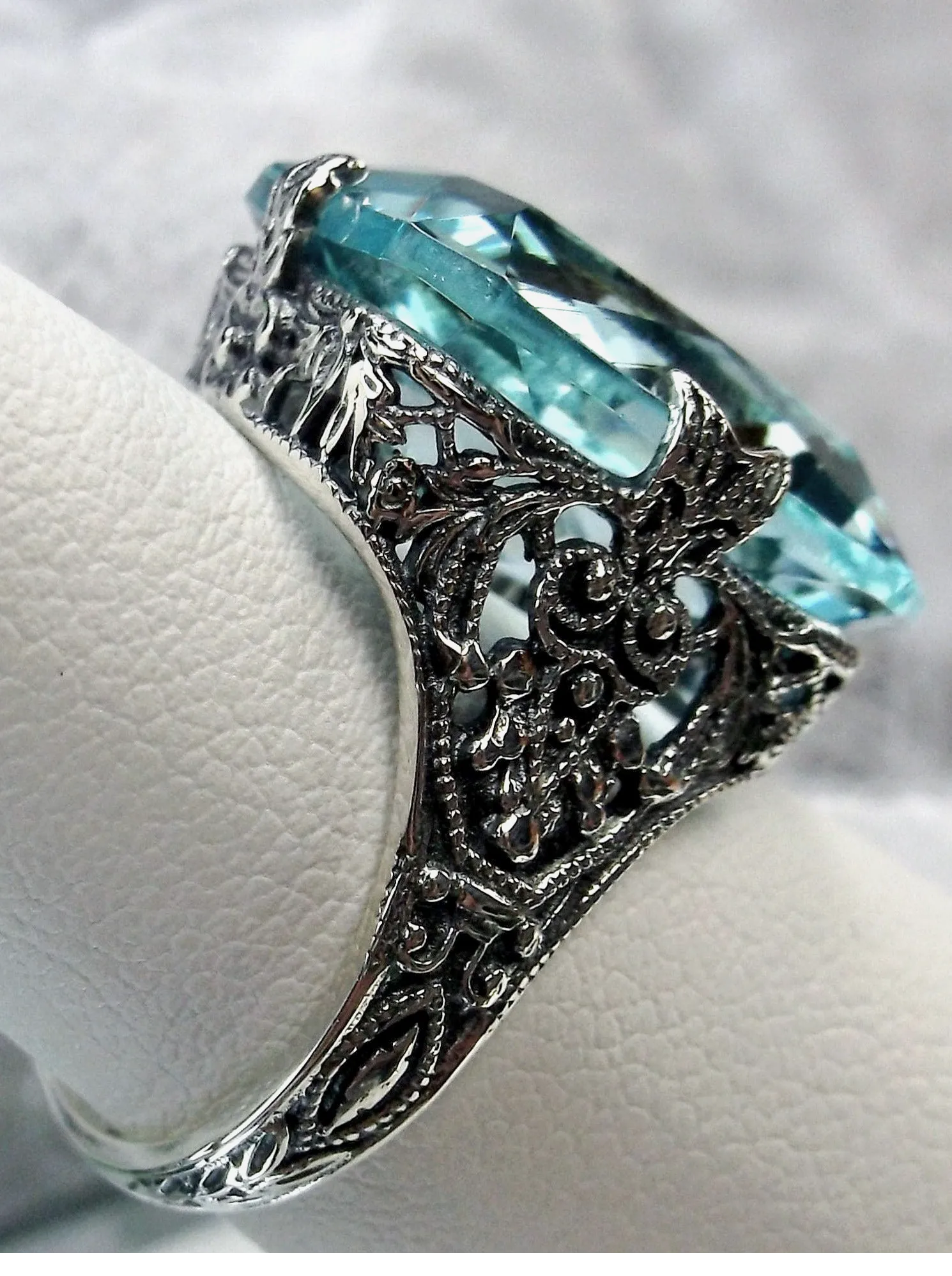 Aquamarine Ring, Vintage Jewelry #D202