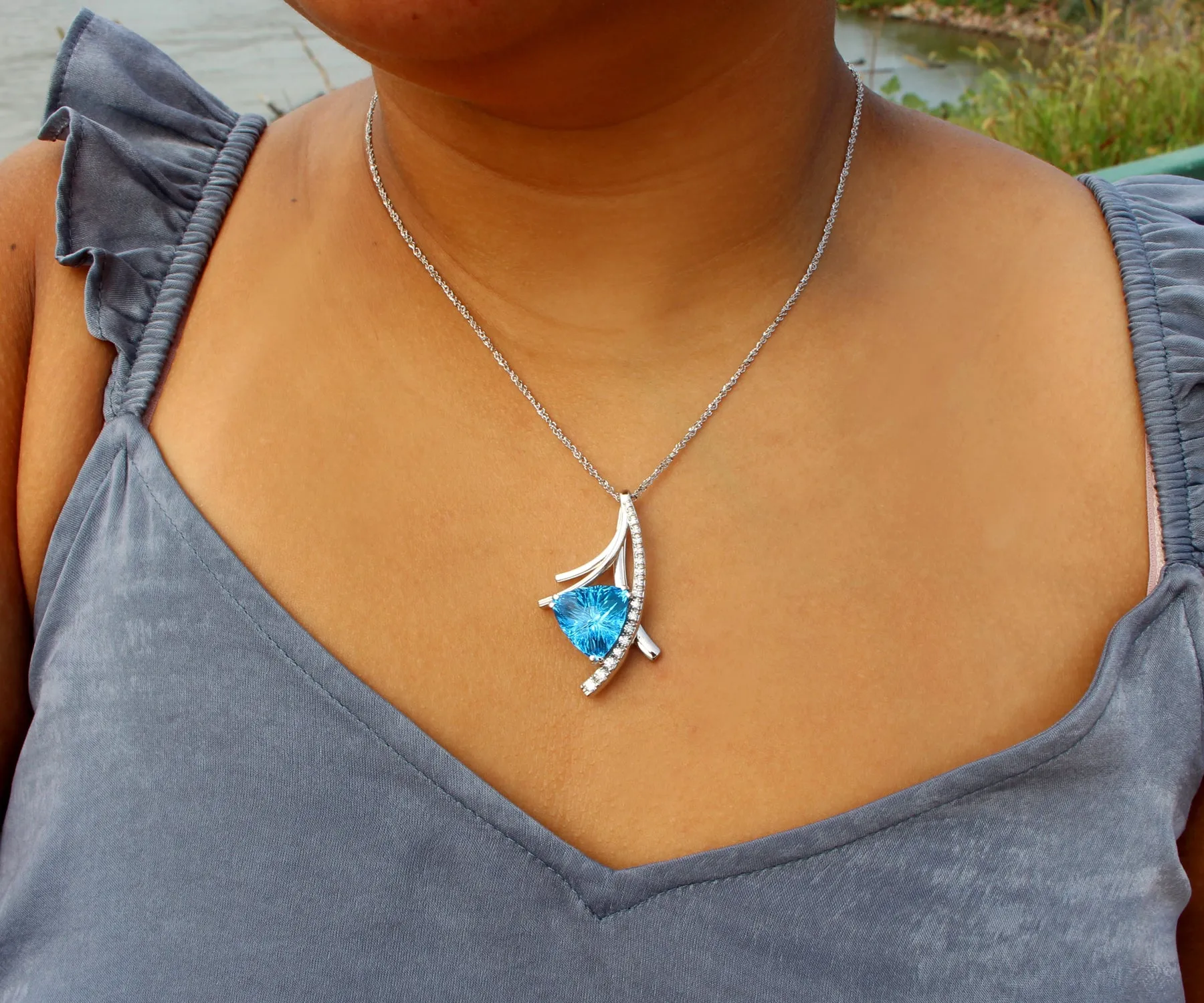 Artistic Modern Trillion Blue Topaz Diamond Necklace