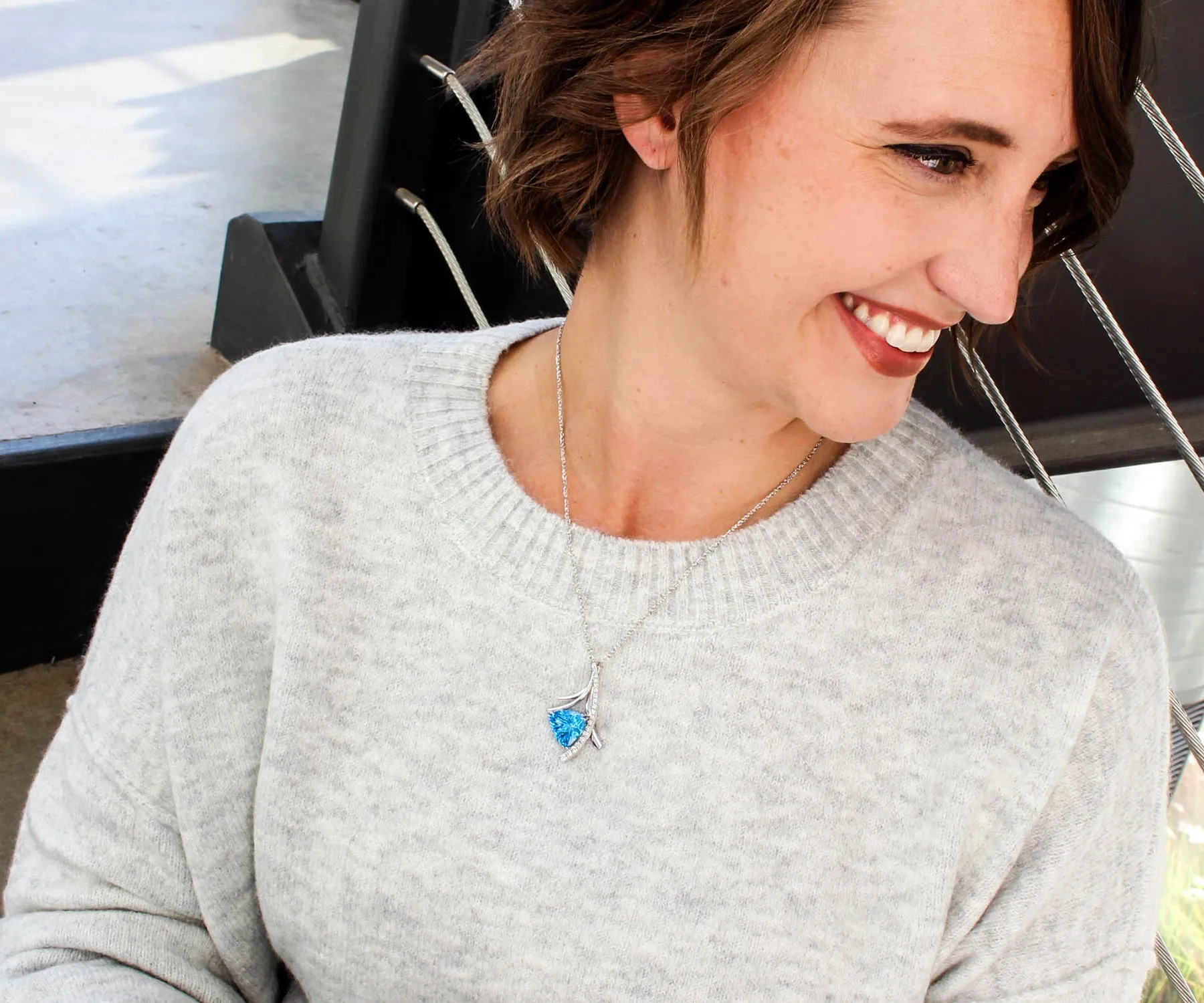 Artistic Modern Trillion Blue Topaz Diamond Necklace