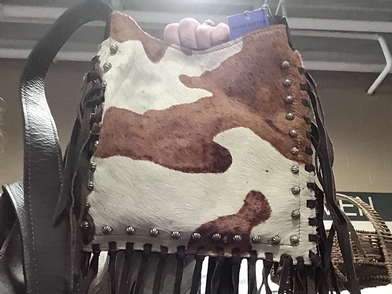 AW106 - Leather CROSSBODY W/FRINGE