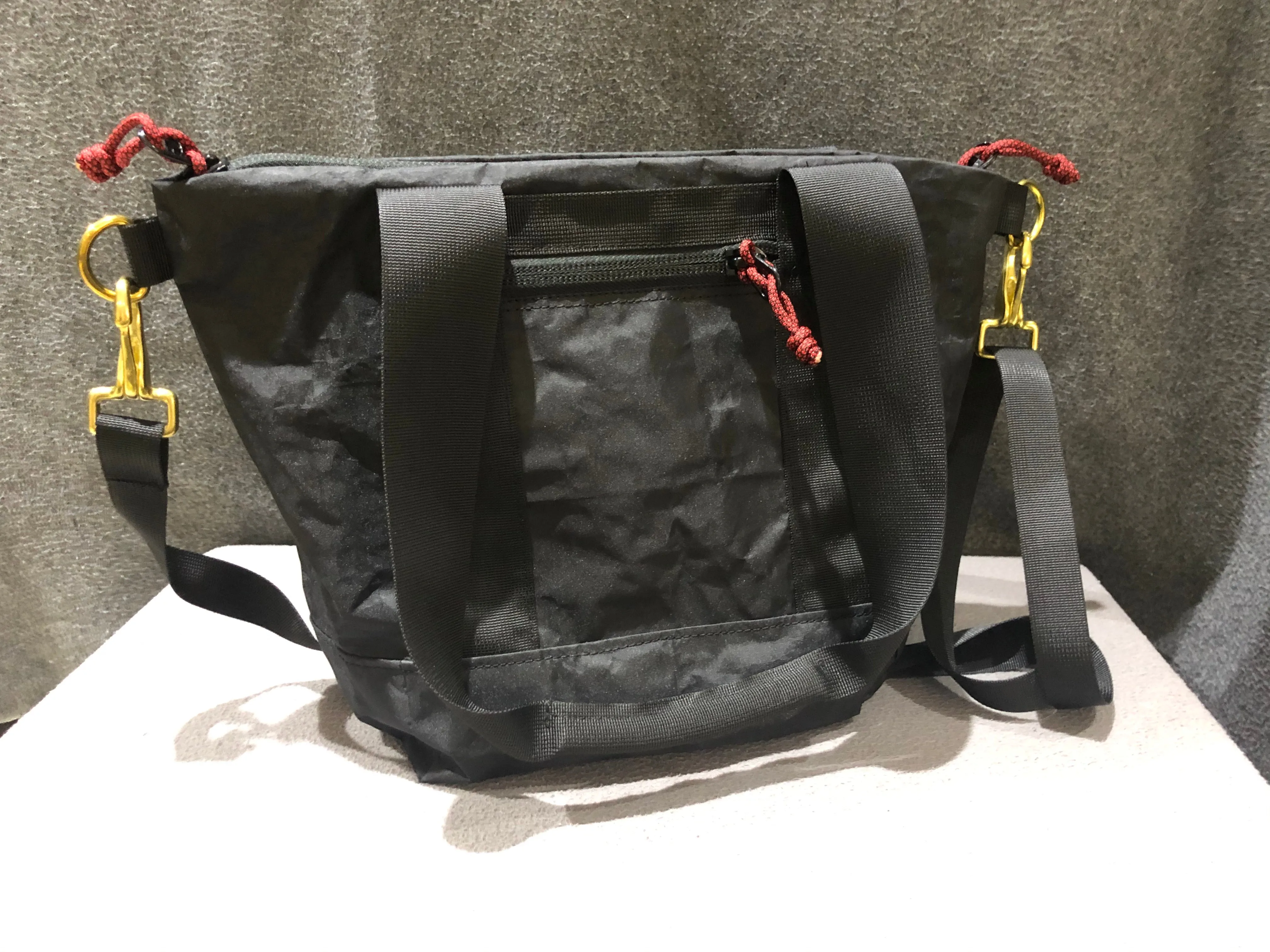 Black Dyneema Hitchhikers Tote, Ladies focused