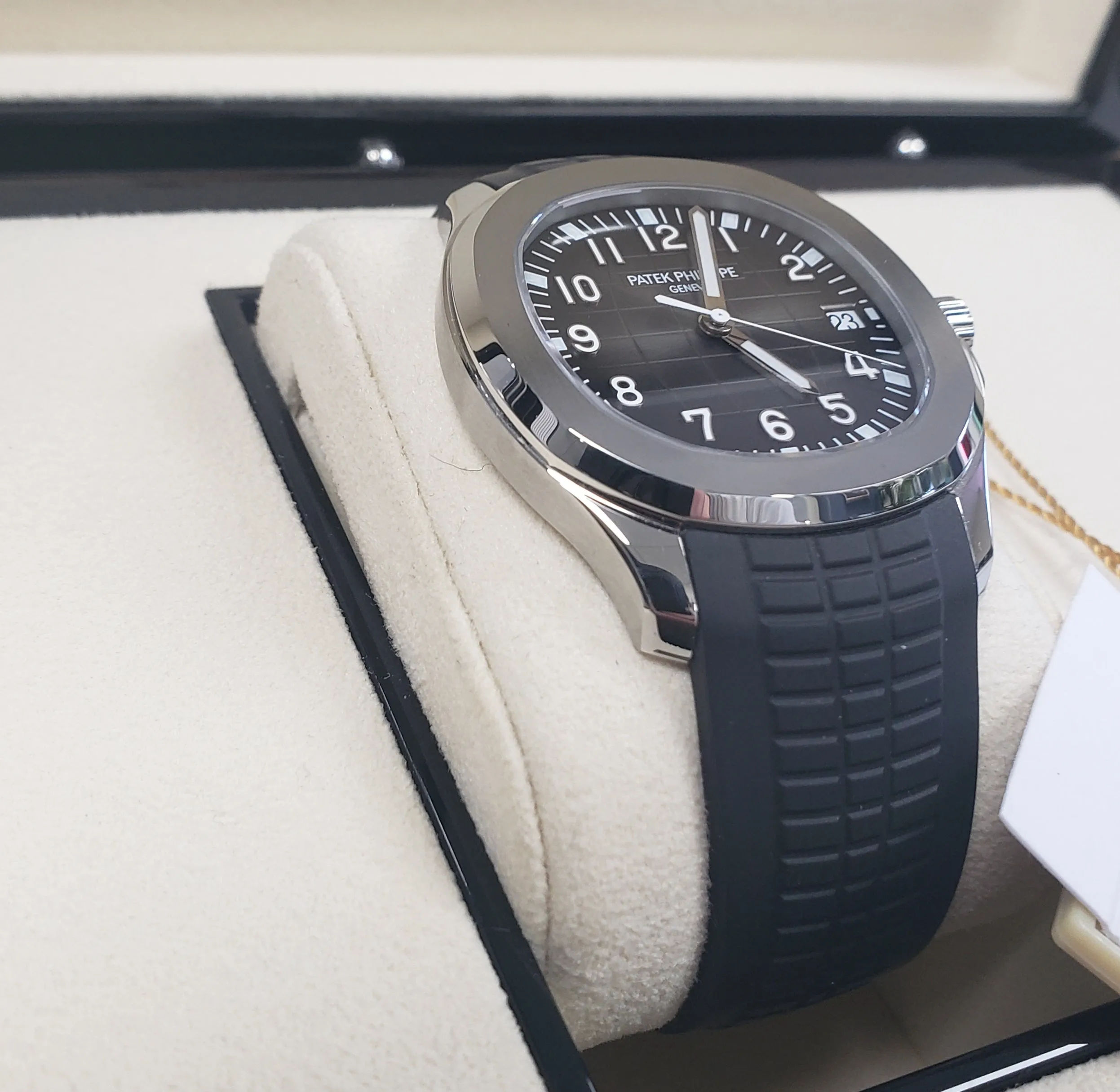 BRAND NEW 2020 Patek Philippe Aquanaut SS Black Jumbo 40mm Watch 5167 5167A-001