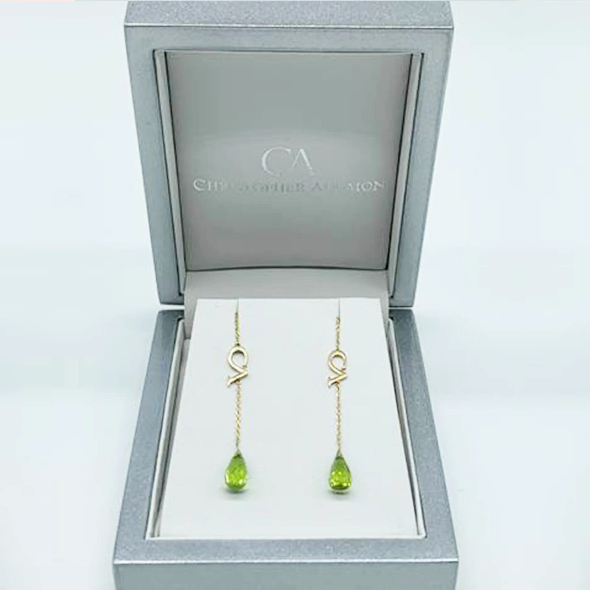 CA 18 Karat Yellow Gold Logo Chandler Peridot Briolette Faceted