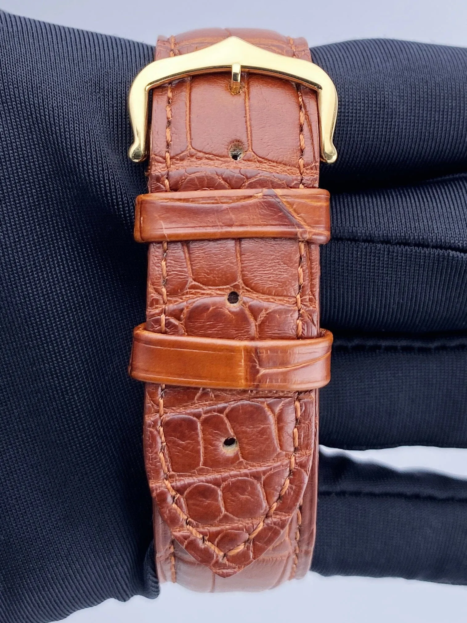 Cartier Tank Americaine Large W2603156 18K Yellow Gold Mens Watch