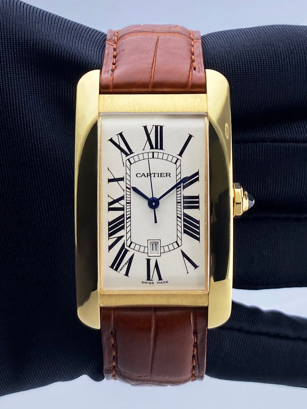 Cartier Tank Americaine Large W2603156 18K Yellow Gold Mens Watch