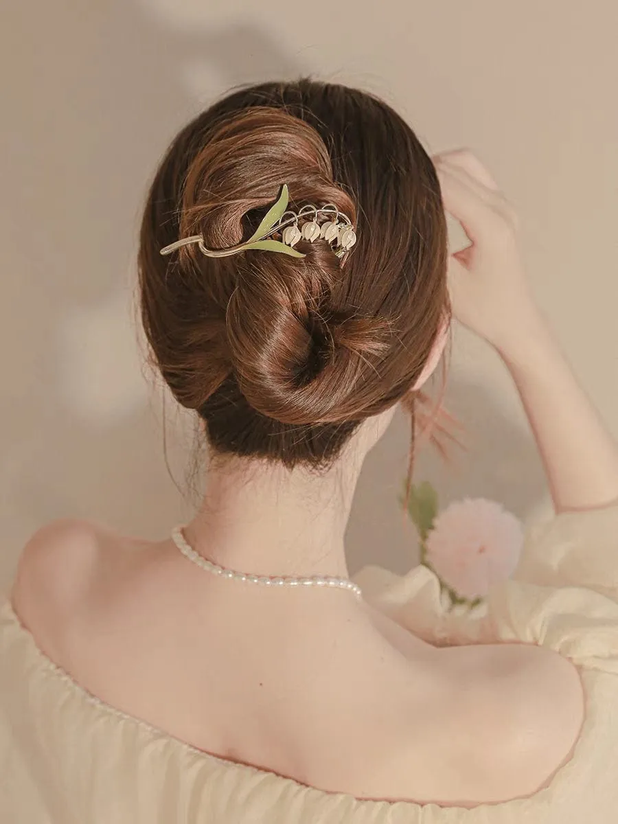Chic Enamel Bellflower Hair Twist Clip