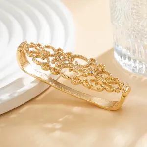 Creative Vintage Design Metal Hollow Out Flower Hand Accessories