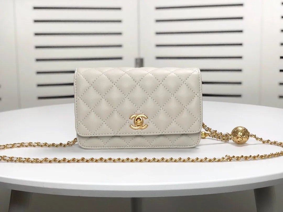 Designer bags by Chanel 078