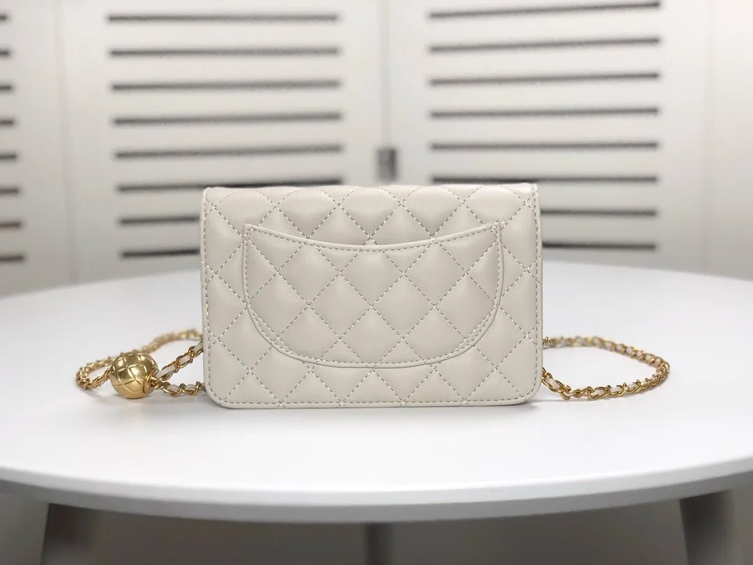 Designer bags by Chanel 078