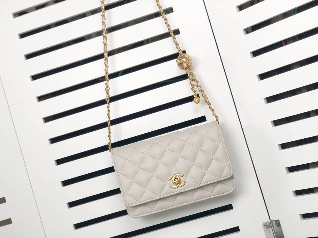 Designer bags by Chanel 078