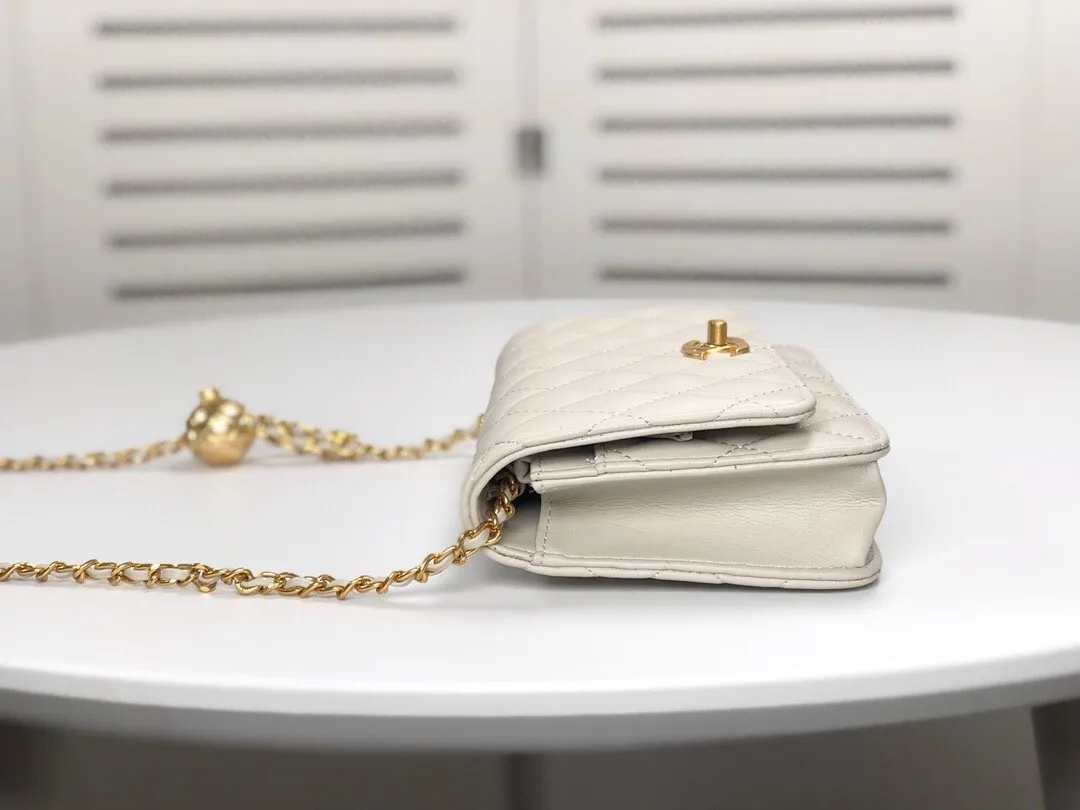 Designer bags by Chanel 078