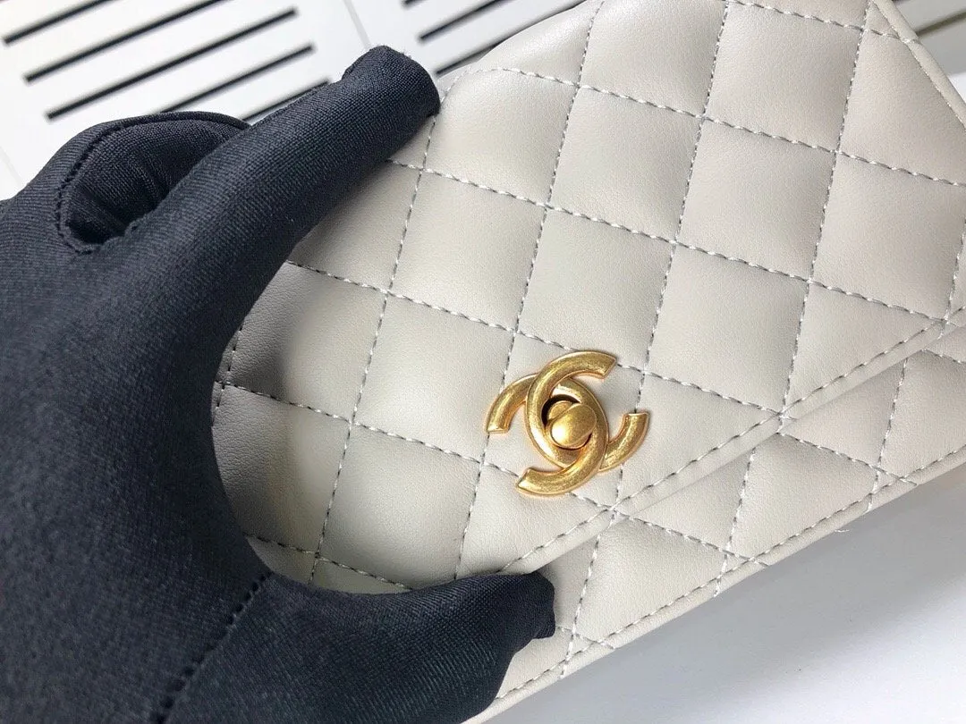 Designer bags by Chanel 078
