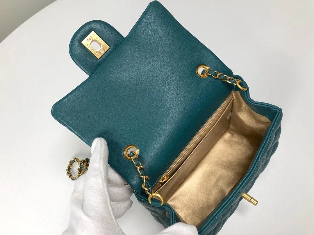 Designer bags by Chanel 114