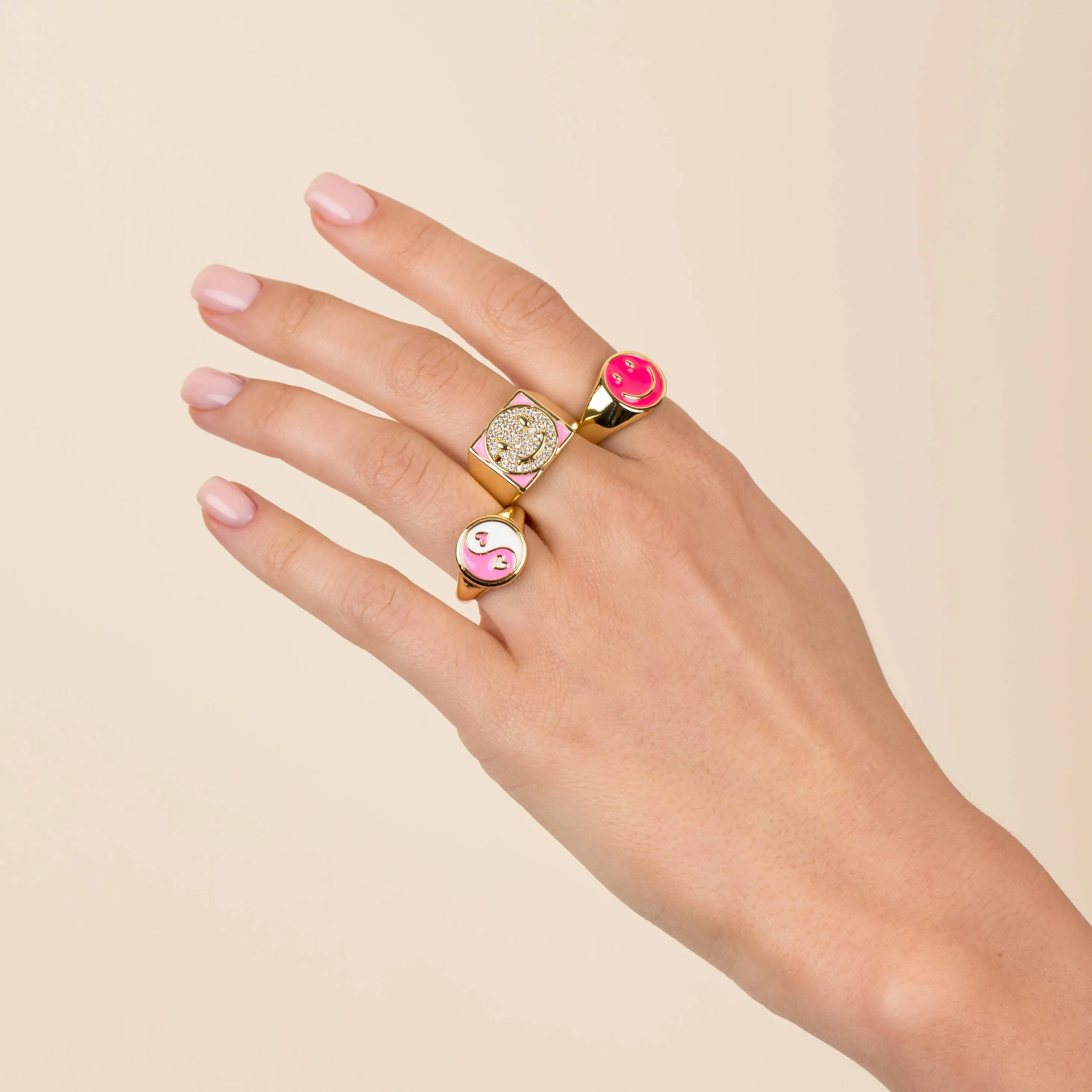 Enamel Yin & Yang Heart Ring