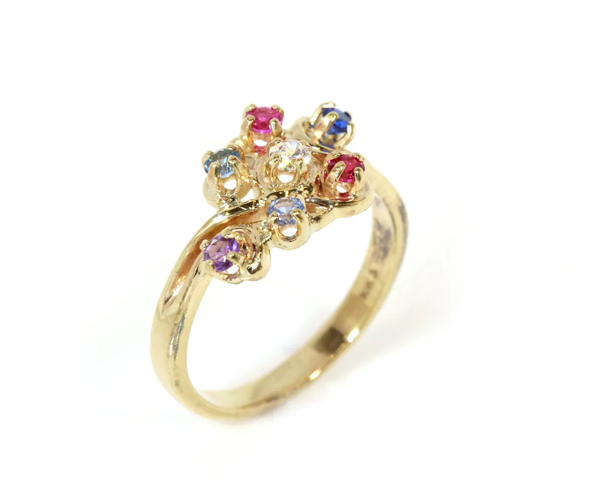 Family Birthstone Yellow Gold Swirl Ring