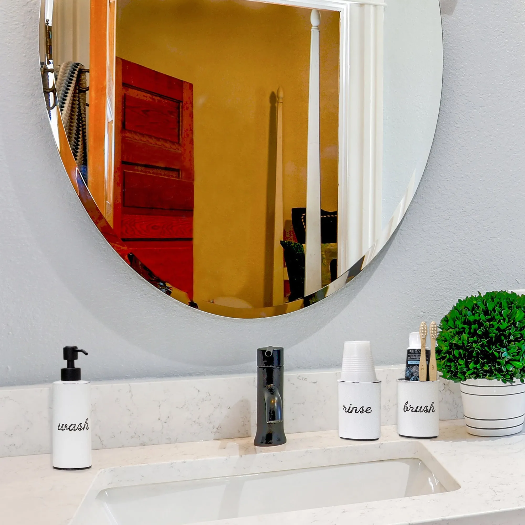 Farmhouse Bathroom Accessories Set (3-Piece Set);