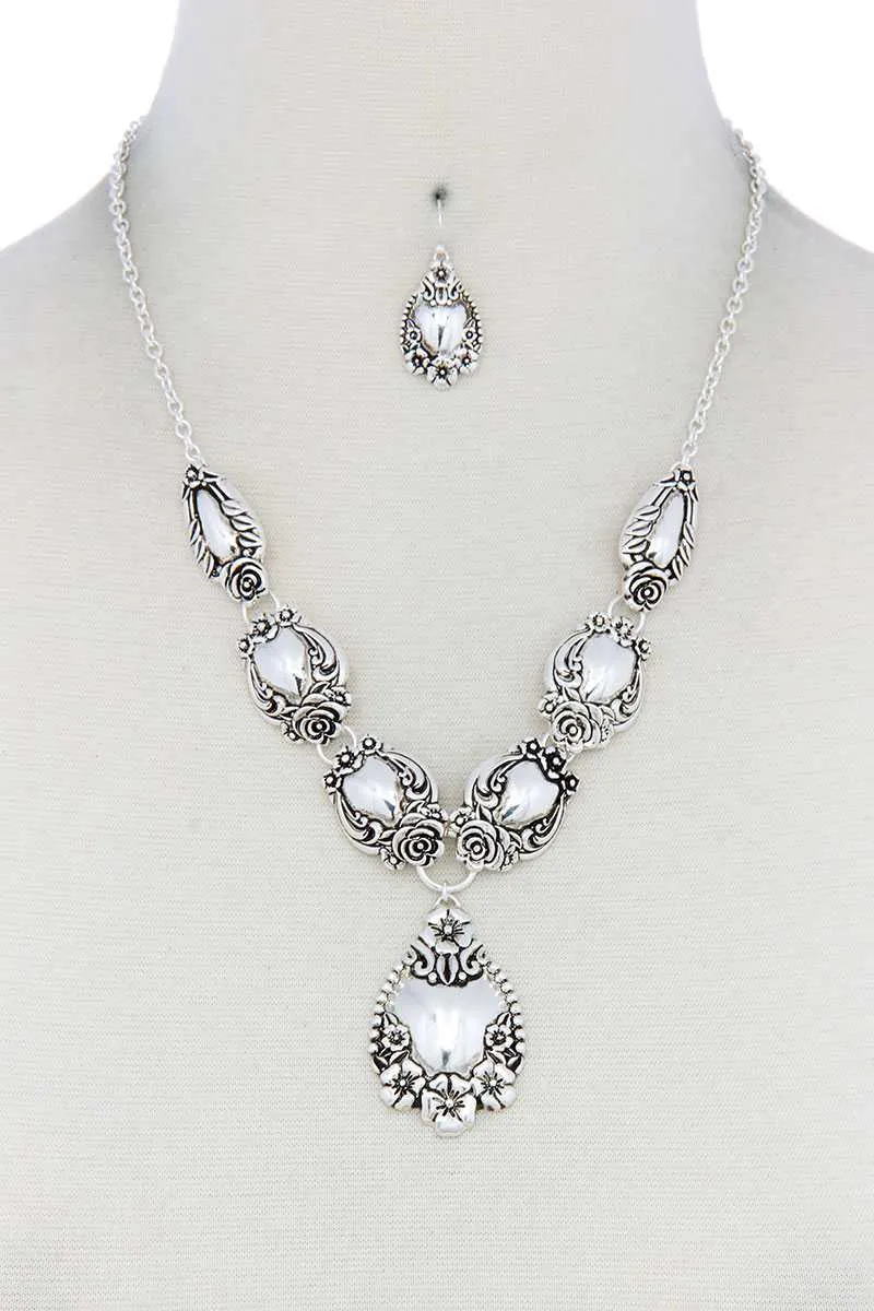 Floral Teardrop Shape Metal Necklace