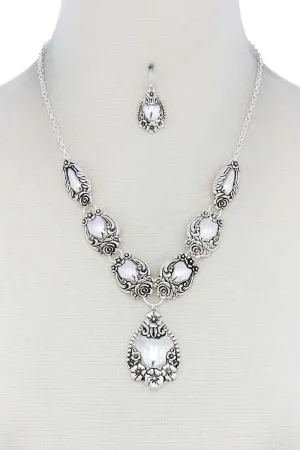 Floral Teardrop Shape Metal Necklace