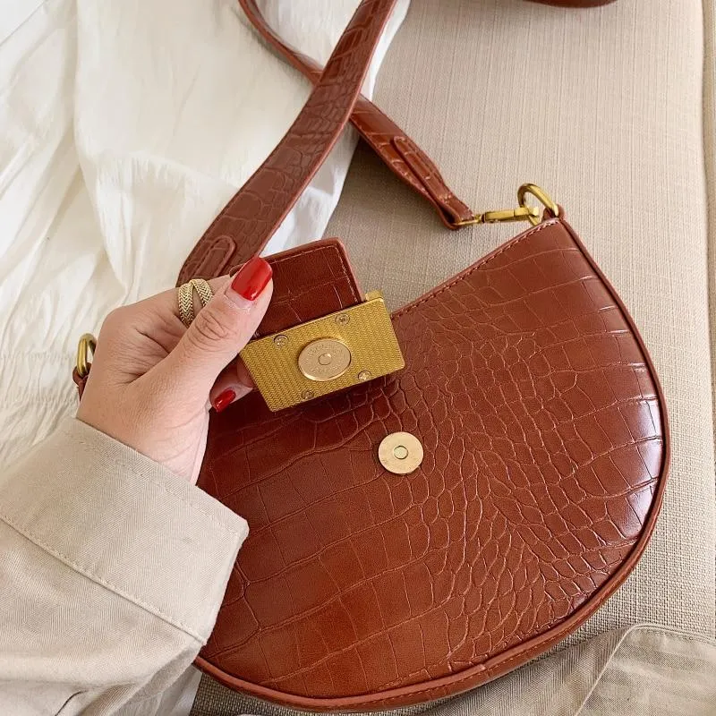 GENESIS Saddle