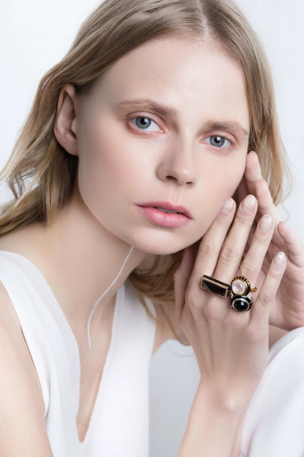 GEO BLACK FACETED RING