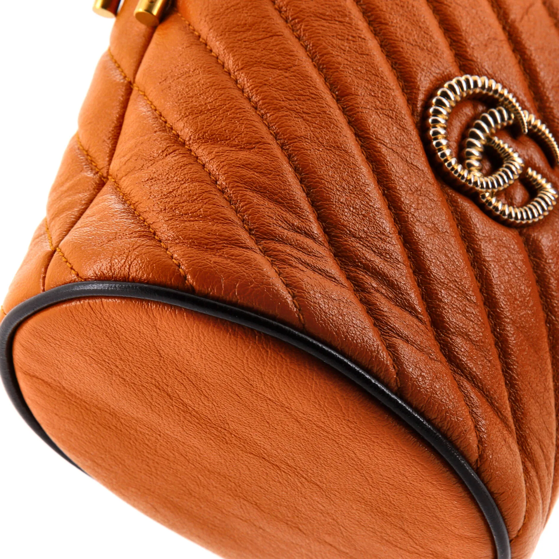 GG Marmont Bucket Bag Diagonal Quilted Leather Mini