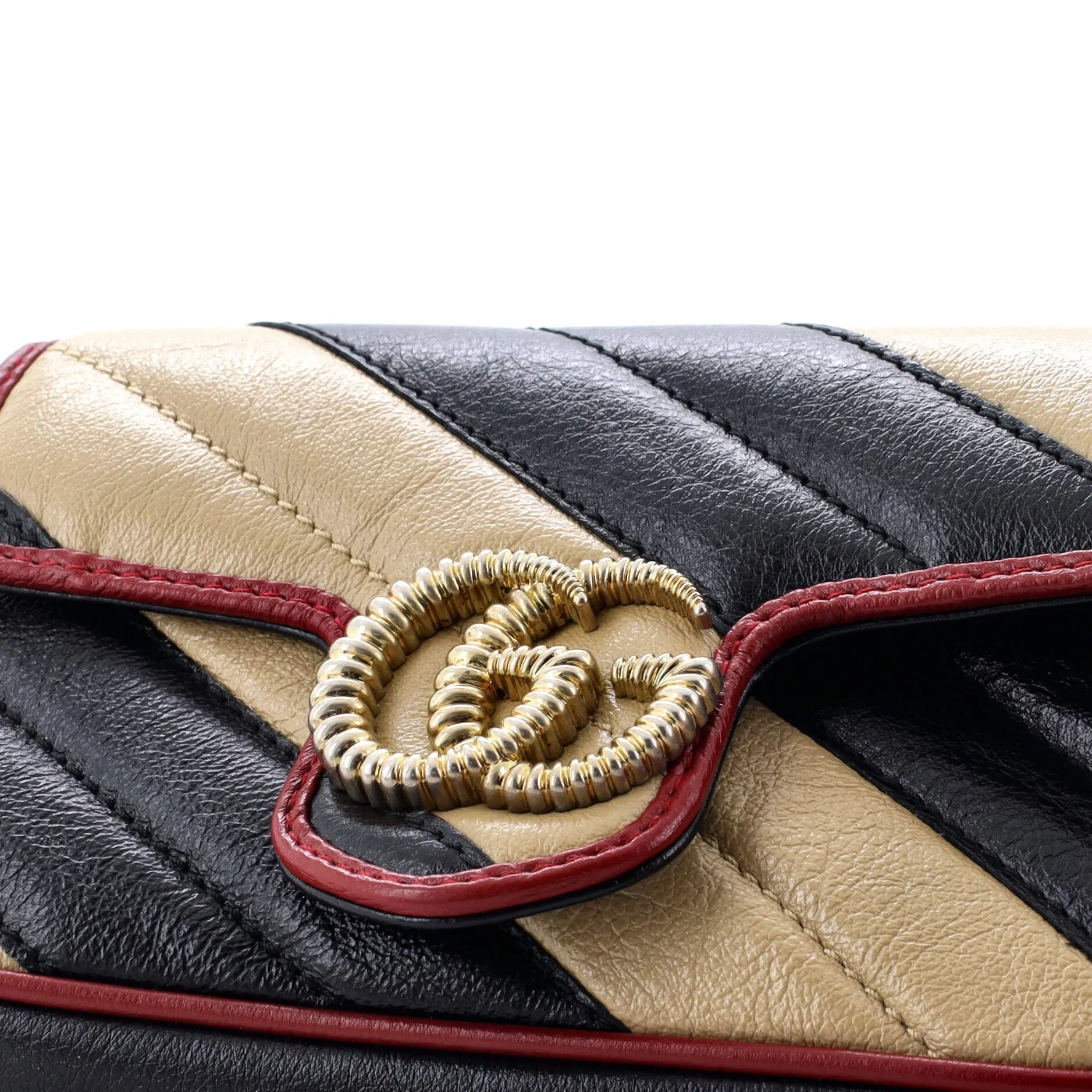 GG Marmont Flap Bag Diagonal Quilted Leather Super Mini