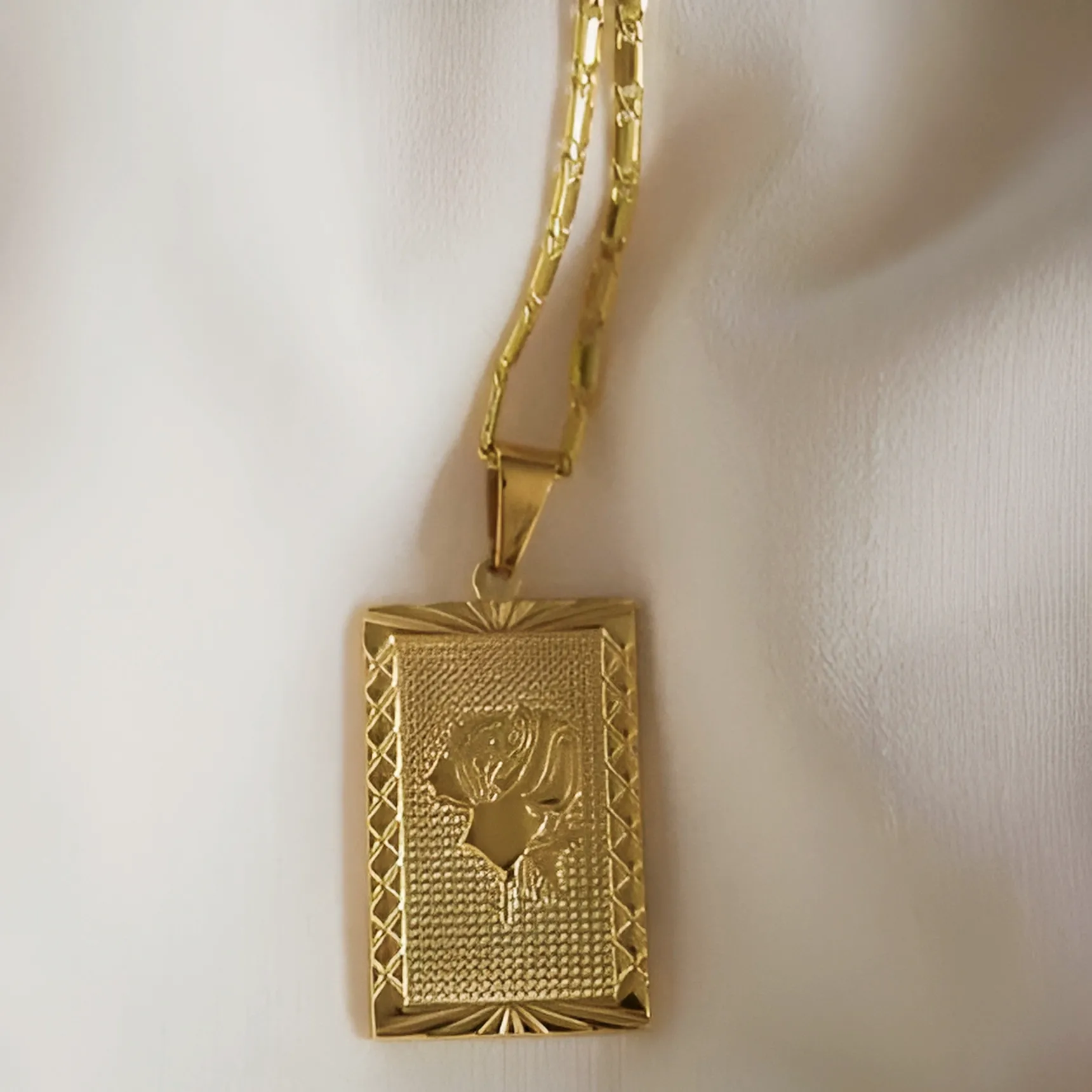 Gold Geo Floral Necklace