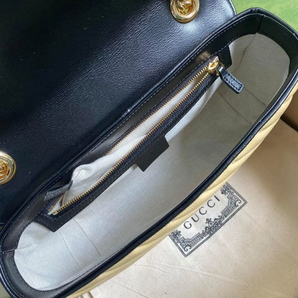 Gucci GG Marmont Mini Top handle Bag