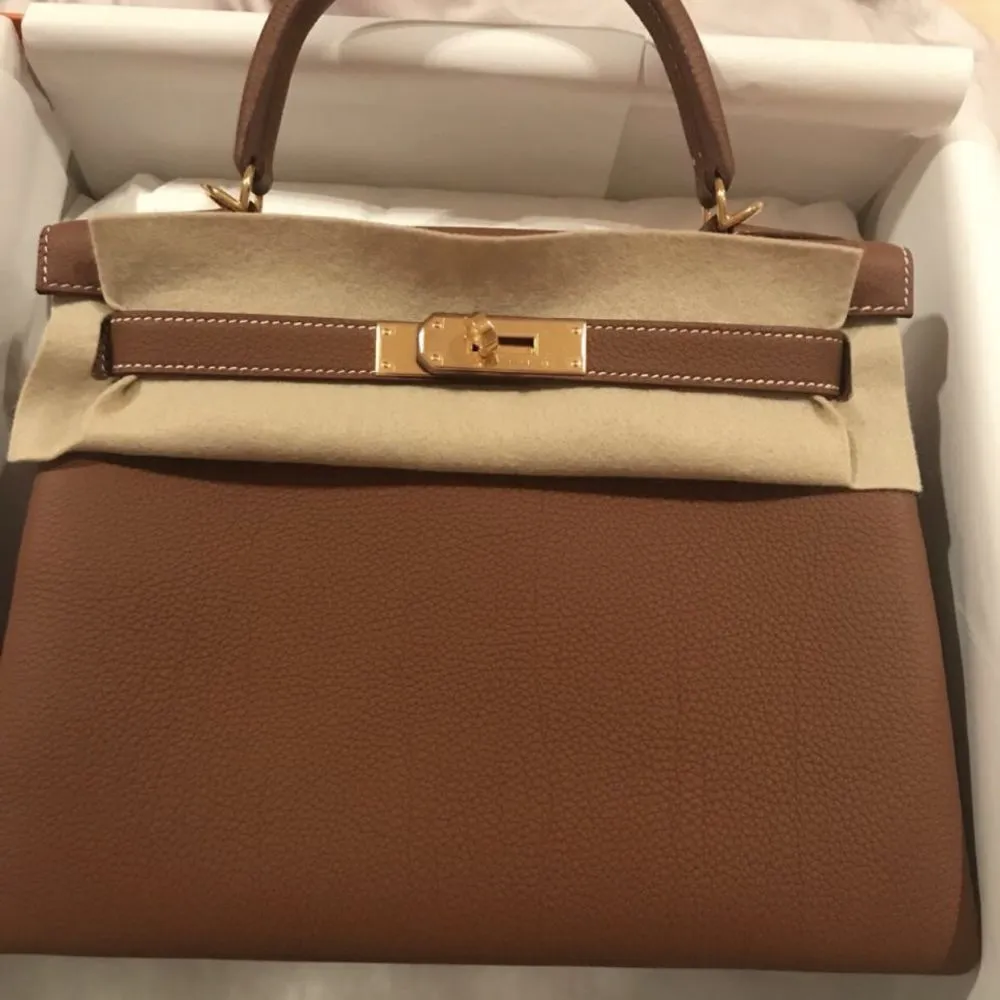 Hermès Kelly 28 Gold Togo Gold Hardware GHW