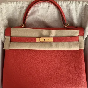 Hermès Kelly 32 Rouge Pivoine Togo Gold Hardware GHW