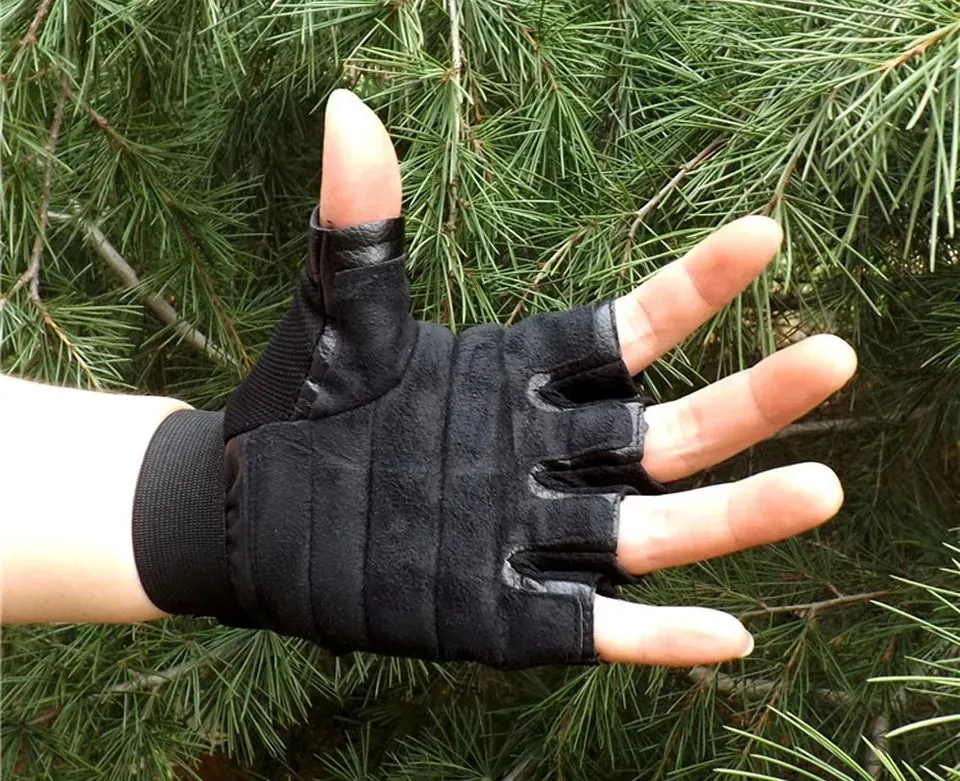 Hi Quality PVC Leather Half Finger Protective Gloves