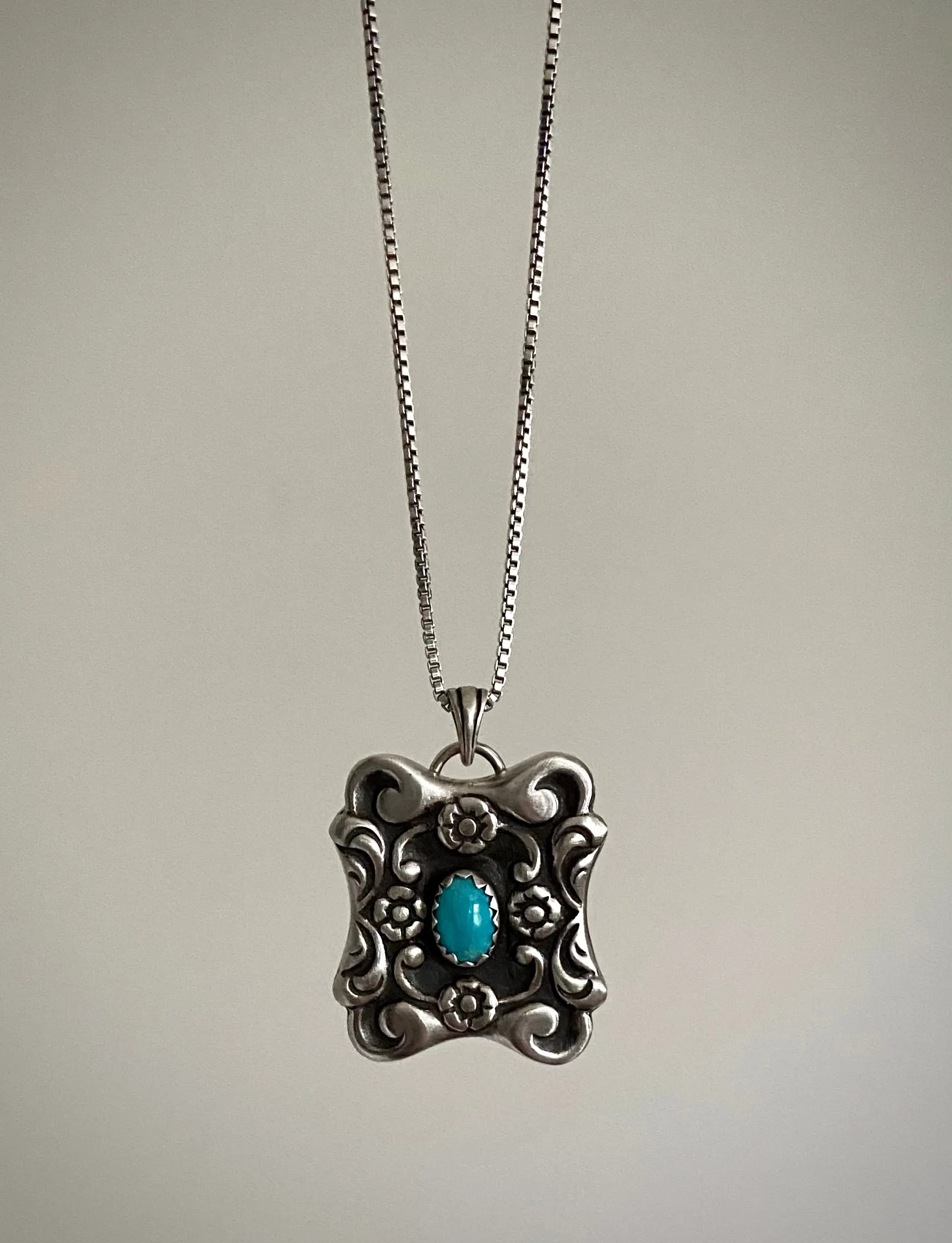 Kingman Turquoise Antique Floral Pendant