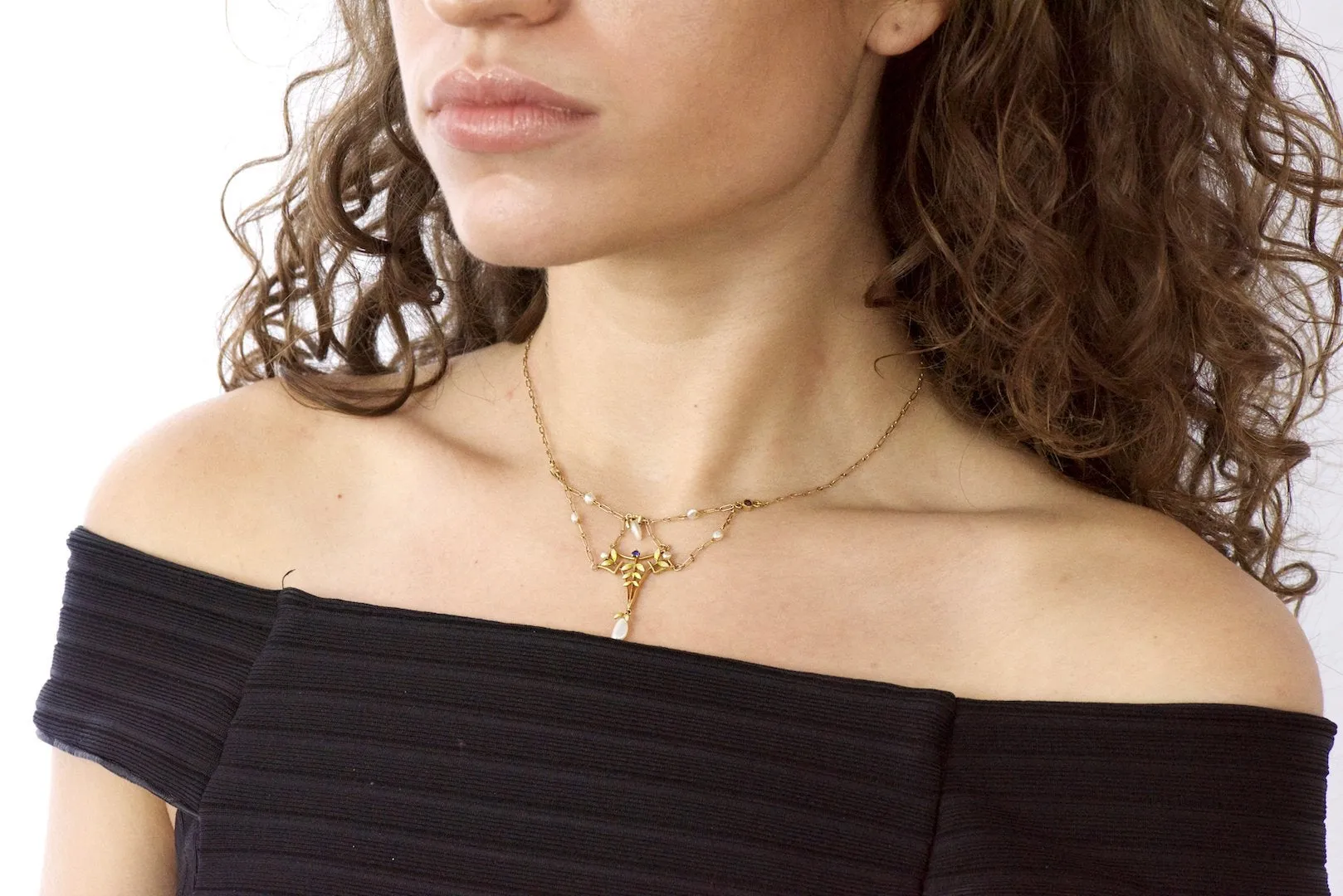 Krementz Art Nouveau Sapphire Enamel Pearl 14 Karat Gold Swag Necklace
