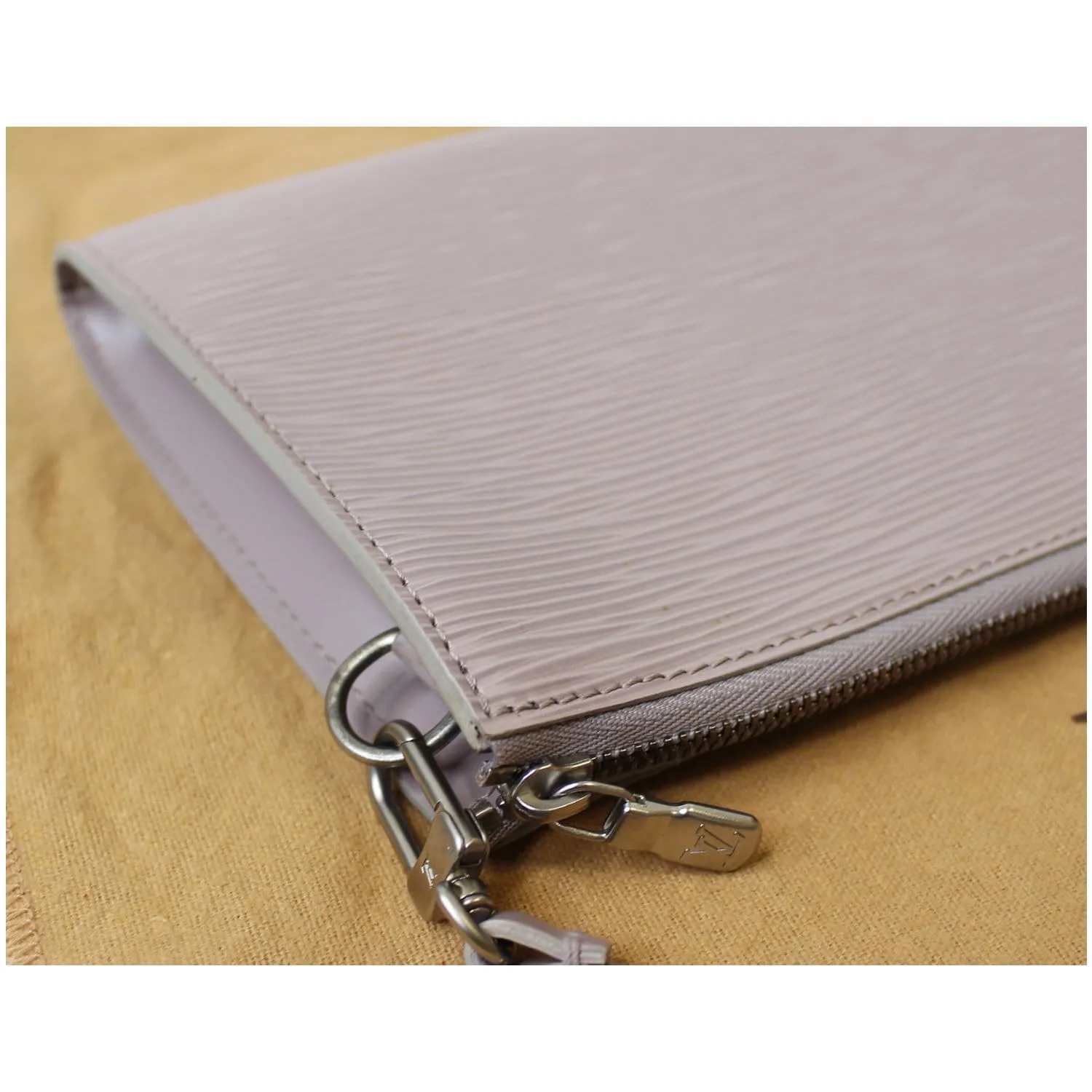 LOUIS VUITTON Epi Leather Pochette Accessories 24 Pouch Lilac