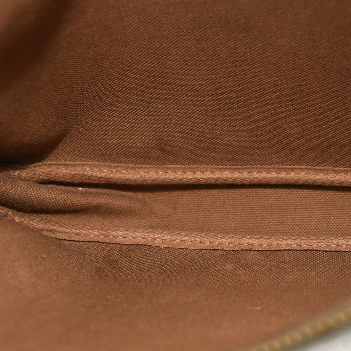 LOUIS VUITTON Monogram Pochette Accessories VI0979