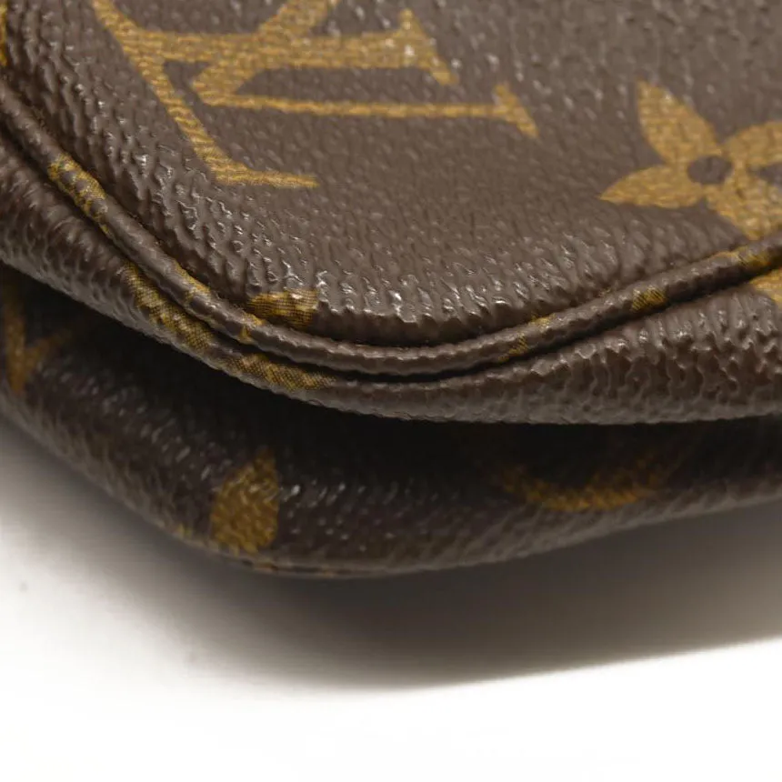 LOUIS VUITTON Monogram Pochette Accessories VI0979