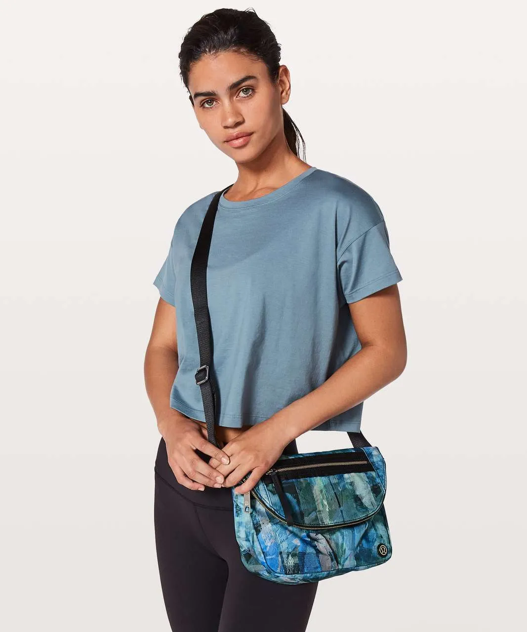 LULULEMON FESTIVAL BAG II SUN DAZED MULTI BLUE