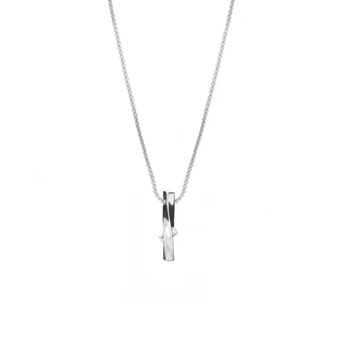 Metal Pendant Necklace