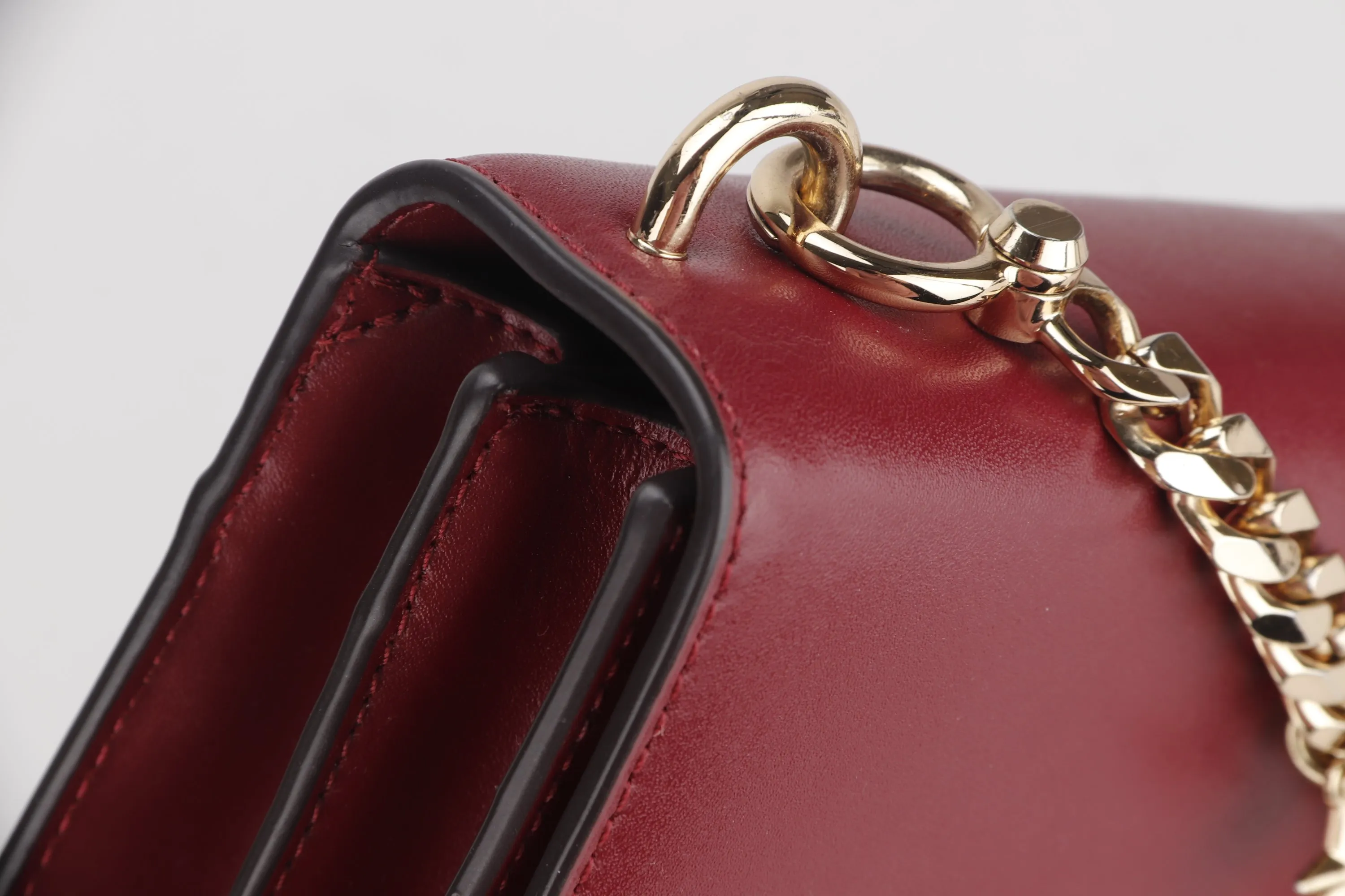 MICHAEL KORS SHOULDER BAG MAROON CALFSKIN GOLD HARDWARE, WITH STRAP, NO DUST COVER