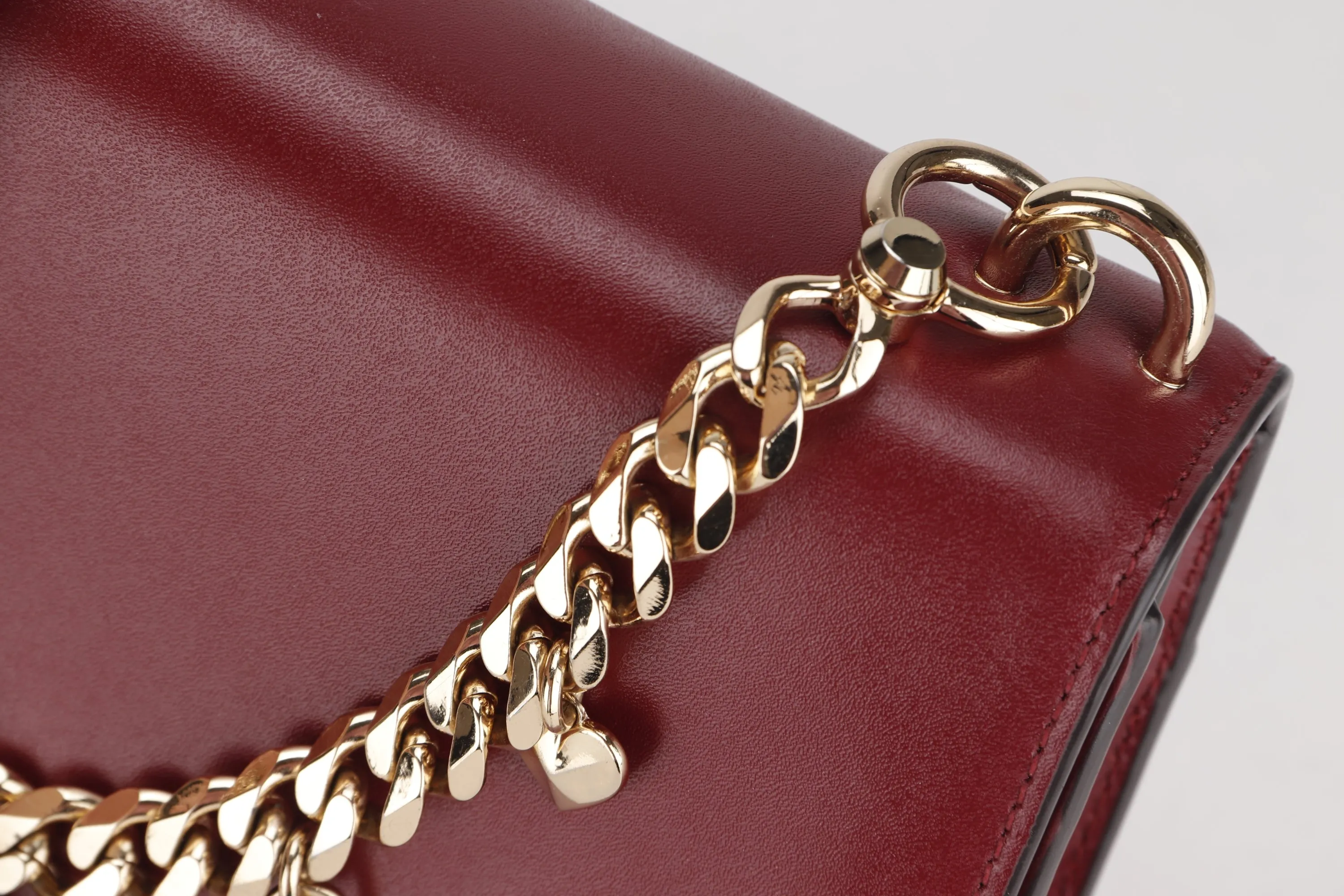 MICHAEL KORS SHOULDER BAG MAROON CALFSKIN GOLD HARDWARE, WITH STRAP, NO DUST COVER