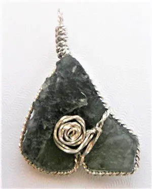 MOLDAVITE PENDANT SILVER WIRE WRAP "STELLAR" PIECE