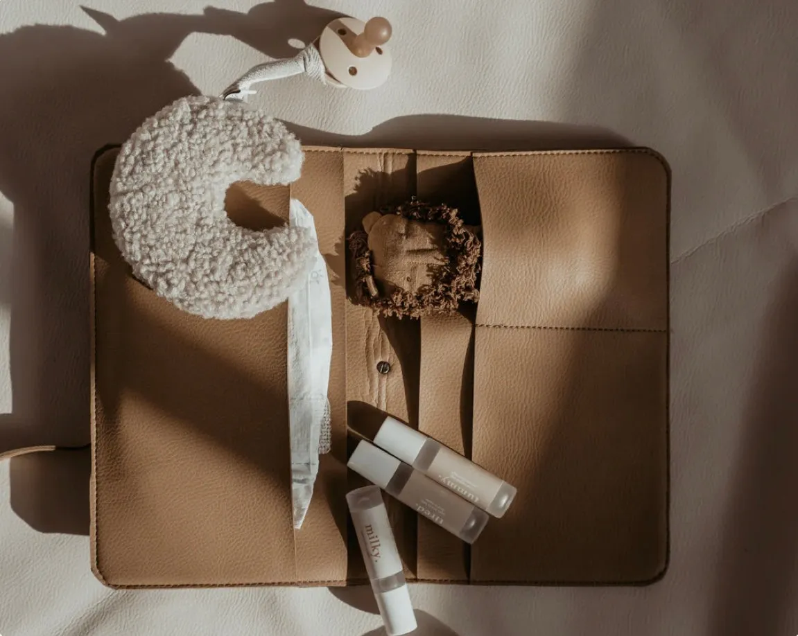 Nappy Wallet Tan | Baisik