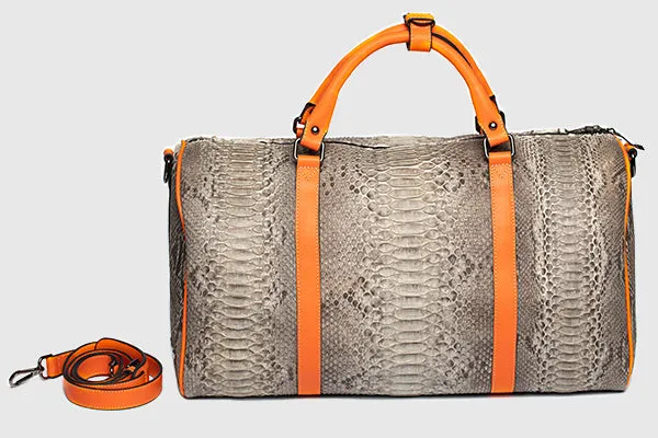 ON THE GO Duffle Bag in Orange