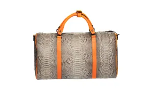 ON THE GO Duffle Bag in Orange