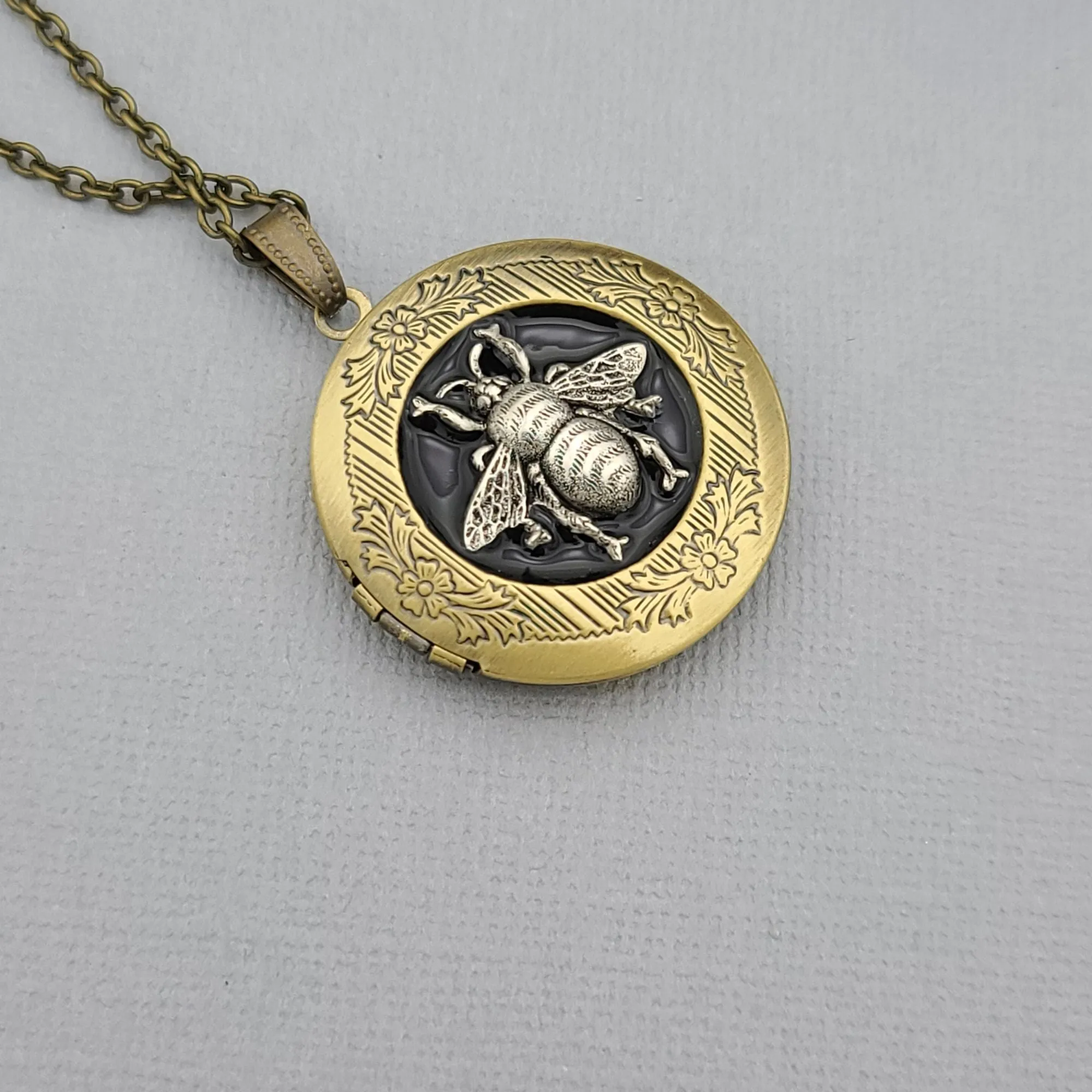Ox Brass Round Silver Bee   Photo Locket Vintage Jewelry Gift  Locket Necklace.