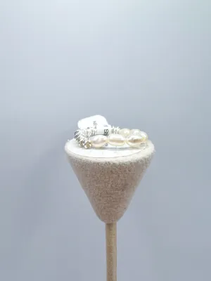 Pearl Stretch Ring